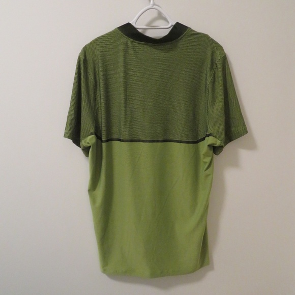 Nike Golf Shirt. Green.  Size L. Modern Fit. Excellent Condition. - Picture 3 of 4